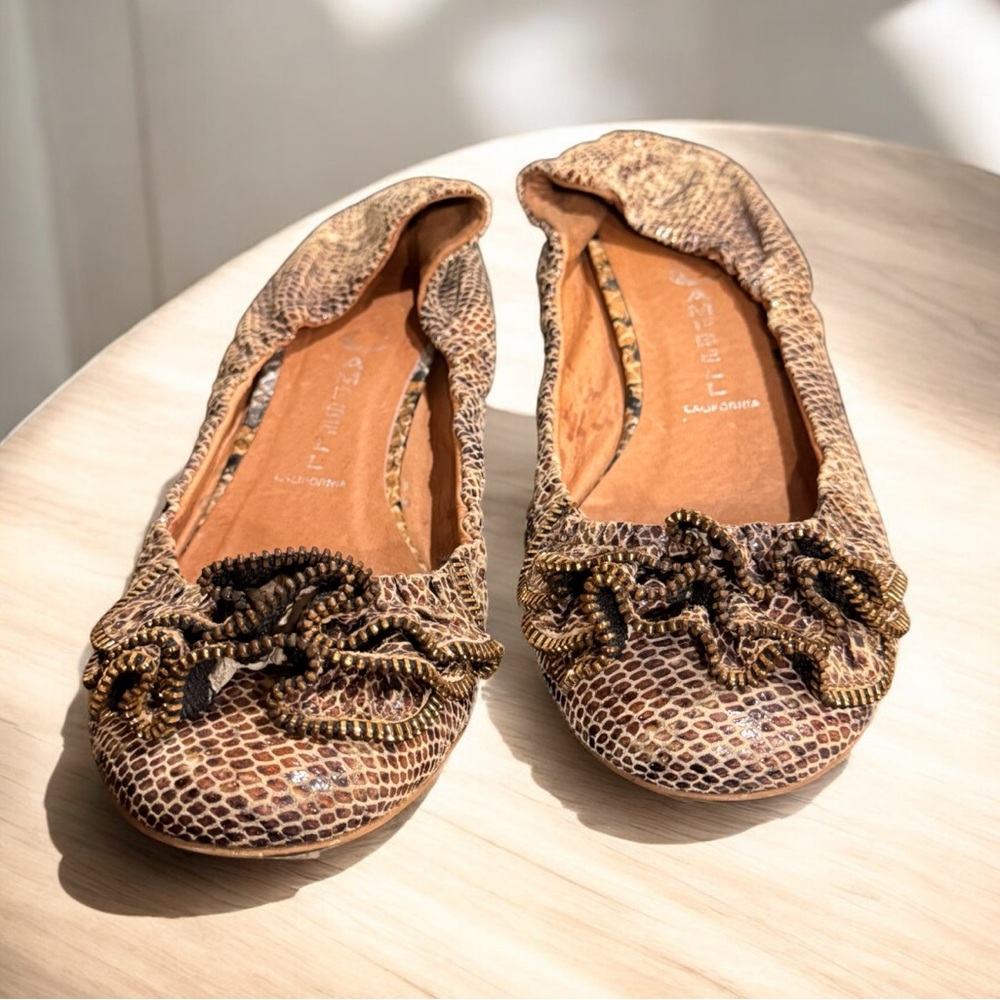 Jeffrey Campbell Brown Python Print Flats Size 9 - image 1